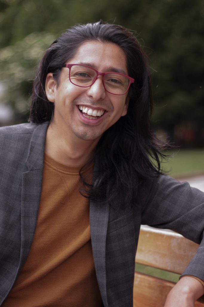 “Los Mitos de la Historia de Temuco 2” está disponible en el sitio web de RIL Editores y será distribuido a través de todo Chile por librerías Antártica. En Temuco, habrá copias en MiraLibros.