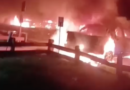 Fiscalía investiga atentado incendiario que destruyó cuatro camionetas en Collipulli