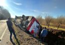 Una persona fallecida deja volcamiento de bus en ruta Villarrica-Freire