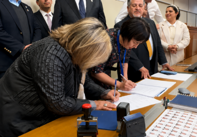 Diputada Gloria Naveillan firma acusación constitucional contra exministro Nicolás Grau: “El que la hace la paga”