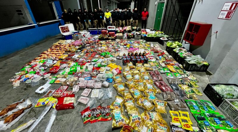 Decomisan 1,5 toneladas de alimentos asiáticos tras alerta de cámaras municipales