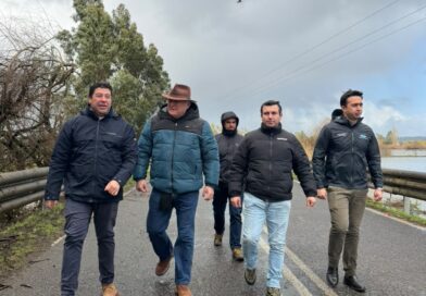 En Carahue, senador Miguel Becker llama a agilizar la ayuda a damnificados tras constatar graves daños por el sistema frontal