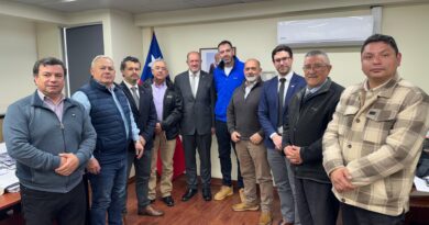 Comercio regional y Gobierno abren mesa de trabajo para abordar sus principales desafíos