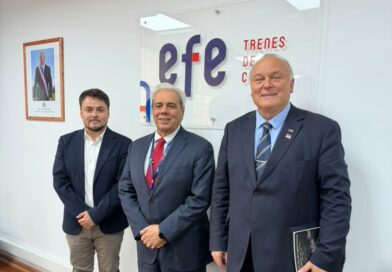 Senador Becker gestiona ante EFE antigua locomotora para proyecto ferroviario de Lumaco