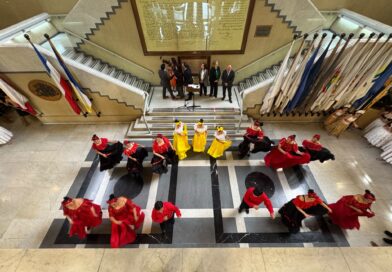 Diputada Paz Charpentier lleva Ballet Folclórico Municipal de Hualpén al Congreso y destaca talento regional