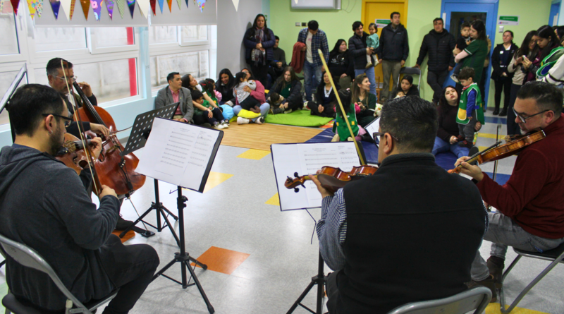 Quinteto de cuerdas de la Orquesta Filarmónica de Temuco ofreció concierto para niños en Loncoche
