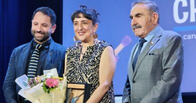 Angol vibró con la música chilena: teatro repleto y público de toda la provincia de Malleco