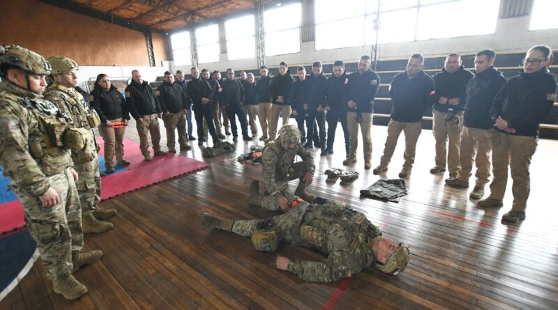 Ejército capacita a inspectores municipales de Temuco con certificación ACES Internacional